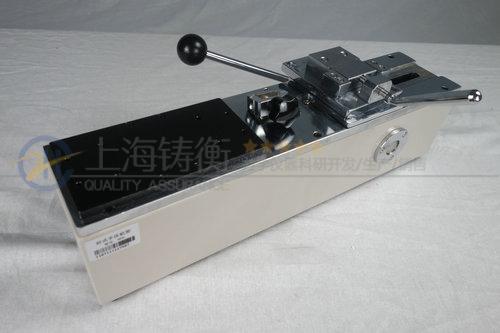 好(hao)的(de)手動臥式測(ce)試臺(tai)